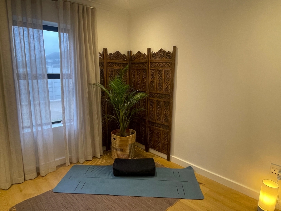 To Let 2 Bedroom Property for Rent in Capri Western Cape